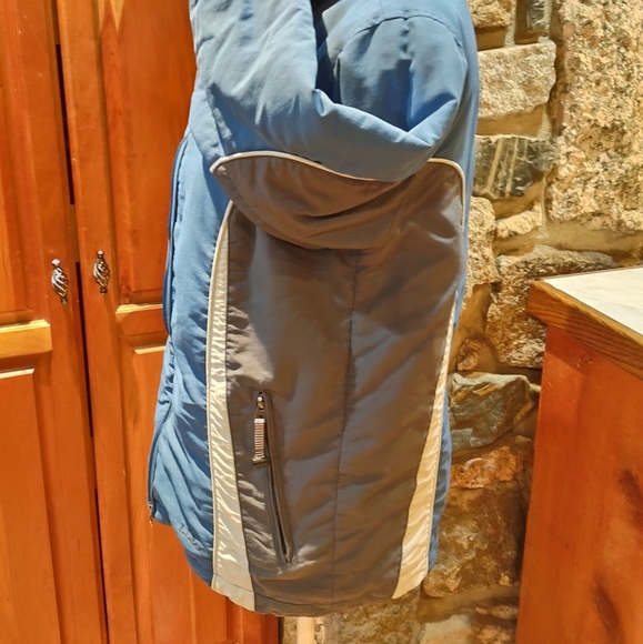 L.L. Bean Thermolite Active Coat - Picture 7 of 14